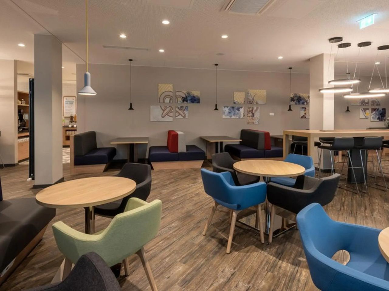 6 Tage mit Frühstück im Holiday Inn Express Munich