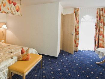 Bild 16 von 27