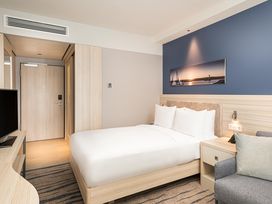 2 Tage Kurzurlaub mit Frühstück im Hampton by Hilton Kiel City Centre
