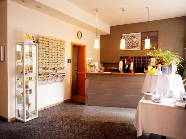 Entdecker-Träume an der Mecklenburgischen Seenplatte in Güstrow, Mecklenburg-Vorpommern Frühstück