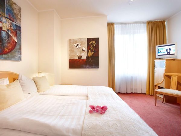 8 Tage in ruhiger Lage nahe Kiel mit Frühstück in Altenholz, Schleswig-Holstein inkl. Frühstück