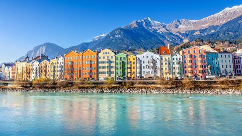 Innsbruck mit Nordkette im Hintergrund
