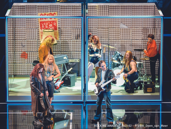ROCK ME AMADEUS - DAS FALCO MUSICAL mit Hotel
