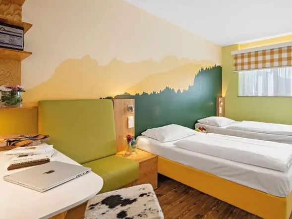 Doppelzimmer STANDARD mit zwei Einzelbetten