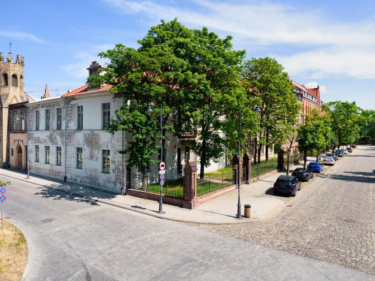 Arche Dwor Uphagena