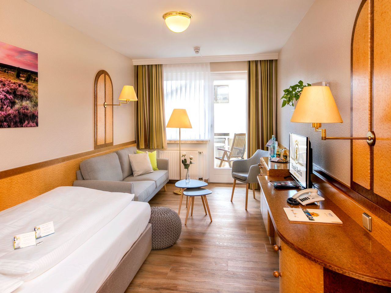 Einzelzimmer mit Südbalkon