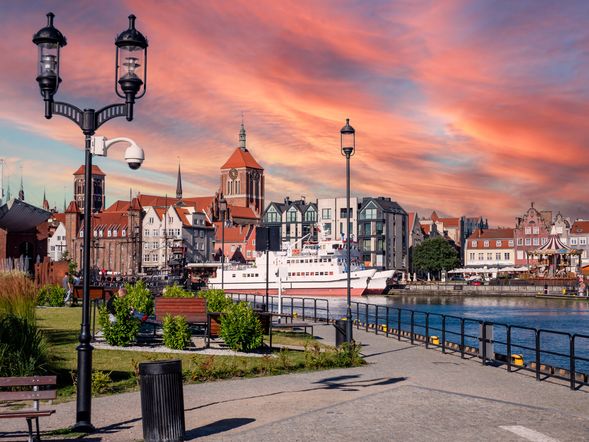 2 Tage Kurzurlaub mit Frühstück im Hampton by Hilton Gdansk Old Town