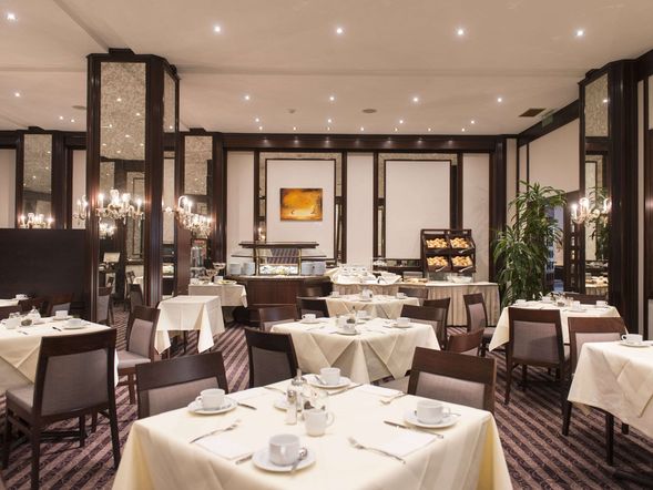 Wyndham Duisburger Hof Hotel