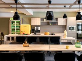 2 Tage Kurzurlaub mit Frühstück im elaya hotel oberhausen
