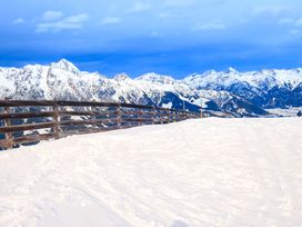 say hello. to the happYellow. 3 Tage in Saalbach