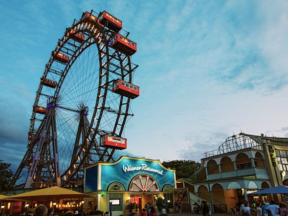 4 Tage Kurzurlaub mit Frühstück im MOXY Vienna Airport