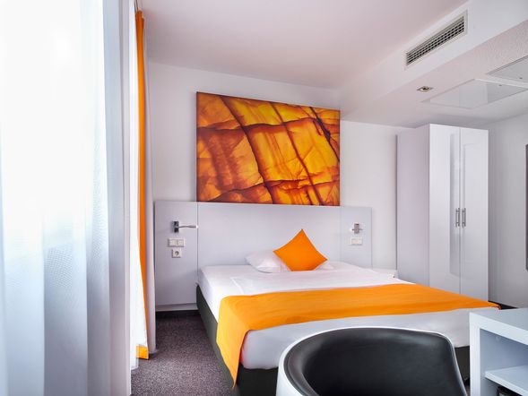 Doppelzimmer STANDARD mit zwei Einzelbetten