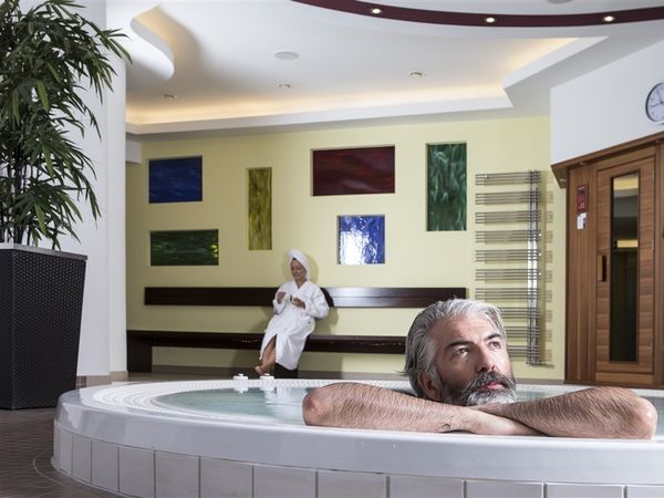 4 Tage Besinnliche Weihnacht' mit Wellness & Therme in Bad Füssing, Bayern inkl. Halbpension