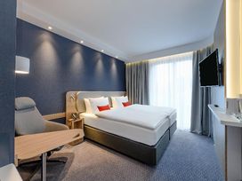 3 Tage mit Frühstück im Holiday Inn Express Göttingen