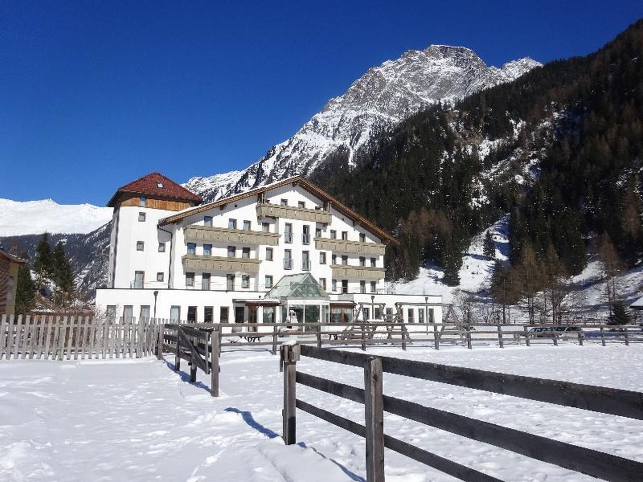 9 Tage umgeben von den Tiroler Alpen mit HP