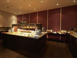2 Tage in der Hauptstadt verbringen mit Frühstück