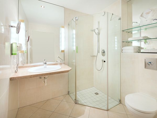 Berlin erleben! - 5 Tage im Victor´s Residenz-Hotel Frühstück