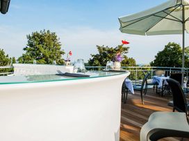 2 Tage Kurzurlaub mit Frühstück im Scotty + Emily Hotel Ulm, Sure Hotel Collection by BW