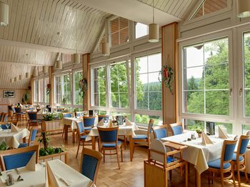 Harze Kurztrip mit süßer Verwöhnung