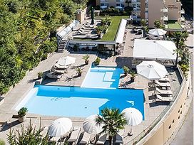 3 Tage im Hotel Campione in Bissone mit HP