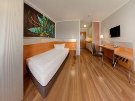 2 Tage im Attimo Hotel - Stuttgart 