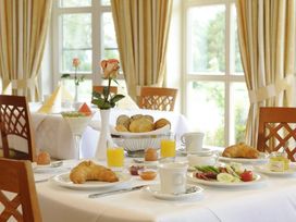 2 Tage Kurzurlaub mit Frühstück im VILA VITA Pannonia Hotel & Feriendorf