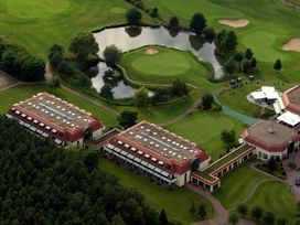 7 Tage mit HP im Golf Resort Semlin am See