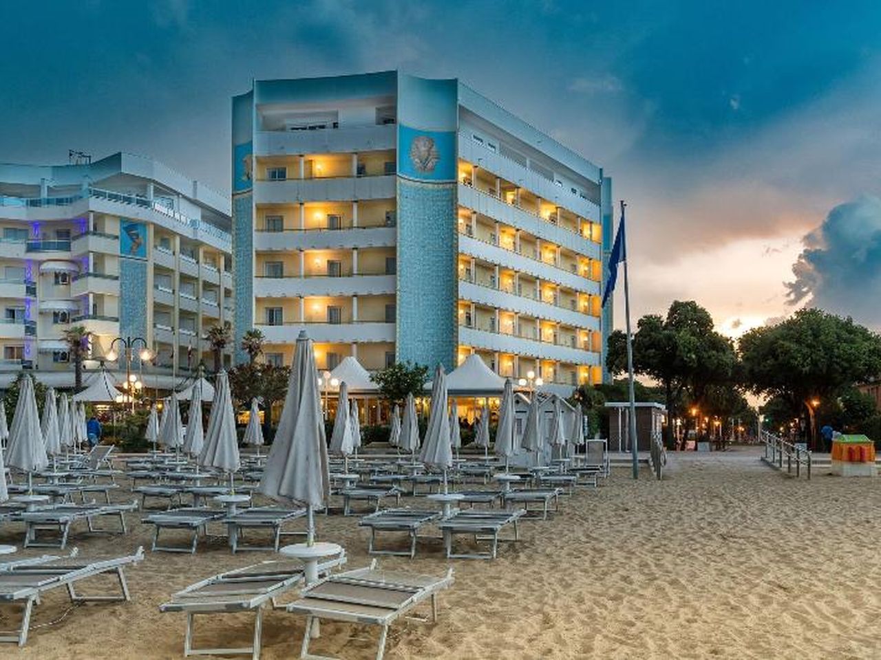 5 Tage Entspannung an Strand & Pool mit Frühstück