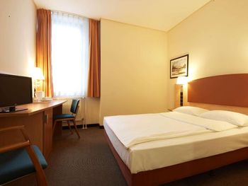 8 Tage die Haupstadt entdecken mit Frühstück