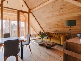 3 Tage - Wellness & Genuss für Zwei - Luxusmomente zwischen Weinbergen und Karst