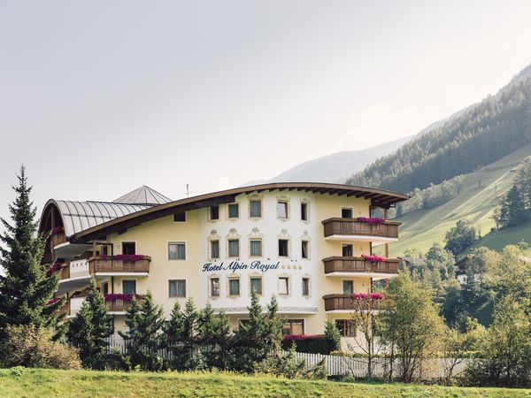 8 Tage Südtirol: Wellness, Panorama & Genuss mit HP+ in Steinhaus/Ahrntal, Trentino-Südtirol inkl. Halbpension Plus