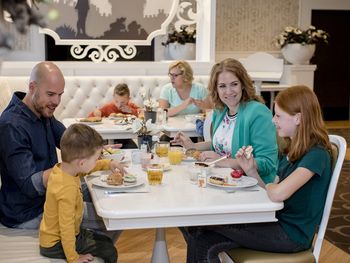 Familien-Erlebnis im Freizeitpark Efteling - 4 Nächte