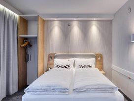 3 Tage mit Frühstück im Holiday Inn Express Göttingen