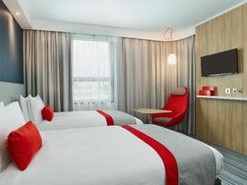 2 Tage mit Frühstück im Holiday Inn Express Wiesbaden