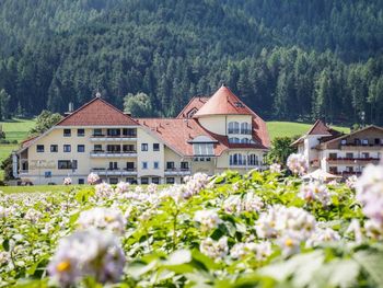 4 Tage Genuss in Südtirol mit Wellnessbereich & HP+