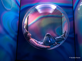 BUBBLE PLANET Berlin mit Tickets und Hotel