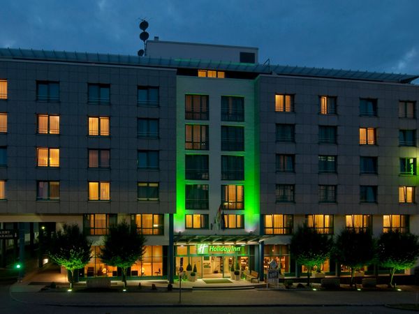 2 Tage Mitten in Essen- Kultur und Shopping im Pott FOUR Essen City Centre inkl. Frühstück