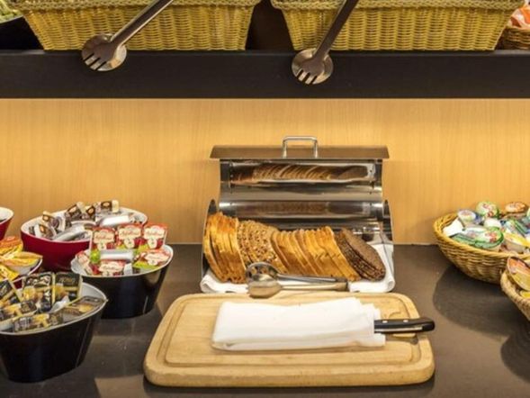 Sport- und Tagungshotel De Poort