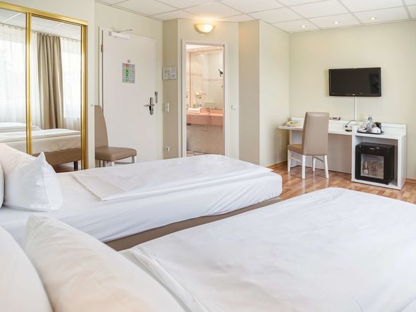 Doppelzimmer COMFORT mit zwei Einzelbetten