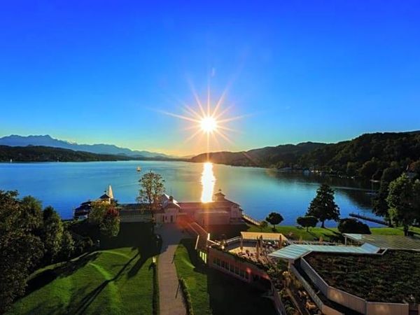 Erholung mit Seeblick 4 Tage im Werzers Hotel Resort Werzer's Hotel Resort Portschach in Pörtschach am Wörthersee, Kärnten inkl. Halbpension