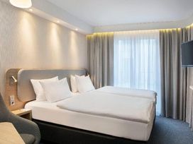 3 Tage mit Frühstück im Holiday Inn Express Göttingen