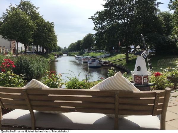 9 Tage im Hoffmanns Holsteinisches Haus mit HP in Friedrichstadt Halbpension