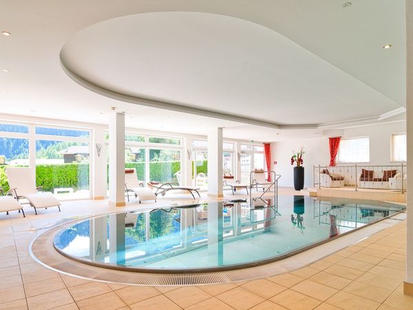 2 Tage Raus aus dem Alltag, rein in die Natur - 2 Nächte in Finkenberg, Tirol inkl. Halbpension