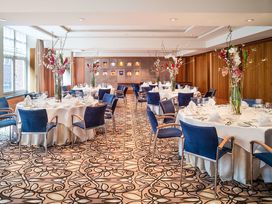 2 Tage entspannen im Hotel Park Hyatt Hamburg