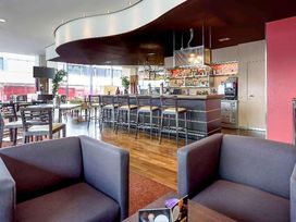 2 Tage mit Frühstück im Hotel Novotel Aachen City